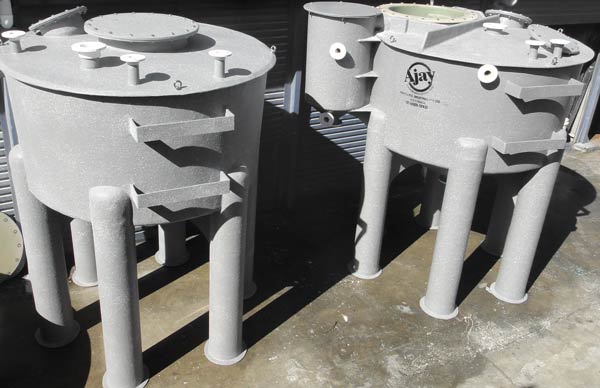 FRP-fibreglass-chemical-tanks-tapered-base