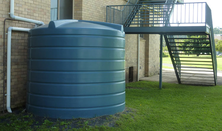 10000 litre rainwater tank near house